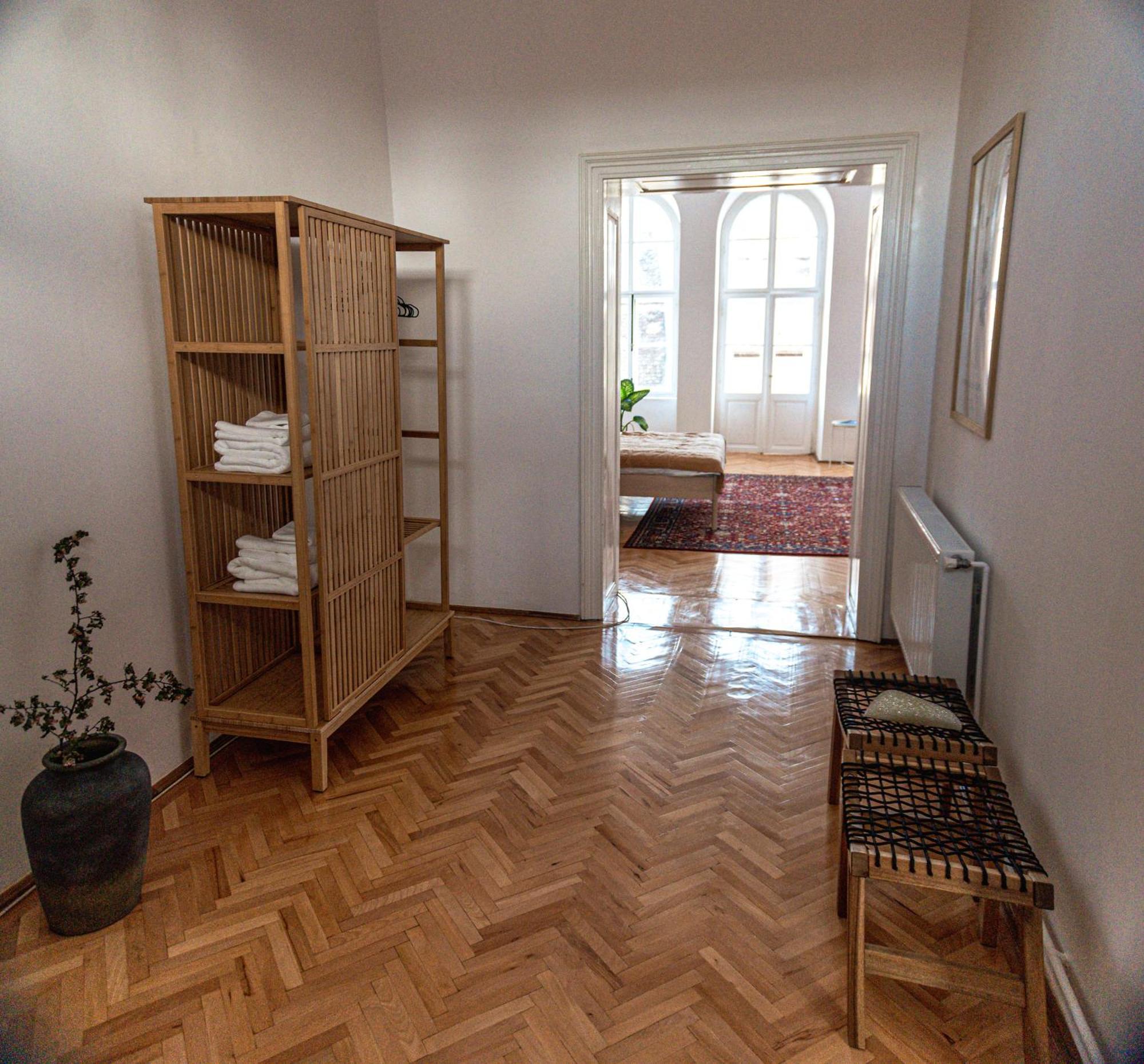 Appartement Favst Old Square à Sibiu Extérieur photo